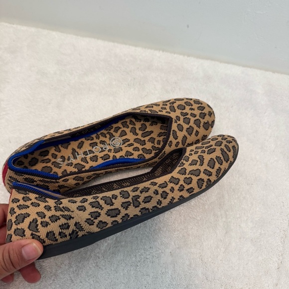 Rothy’s The Flat Round Toe Shoes in Retired Cheetah Print size 7/5 - Picture 4 of 9